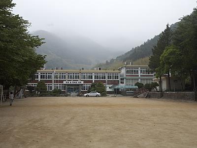 묵계초등학교 전경 썸네일 이미지