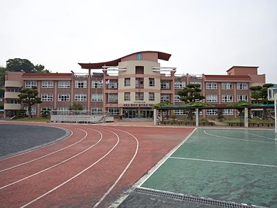 하동초등학교 썸네일 이미지